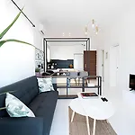 Zen Minimal Luxury Housing 度假居 *