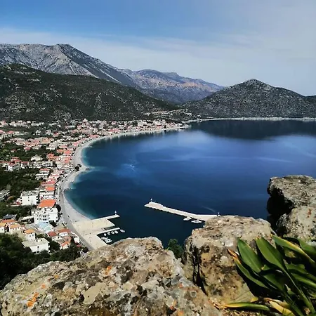 Zen Minimal Luxury Housing Tirós