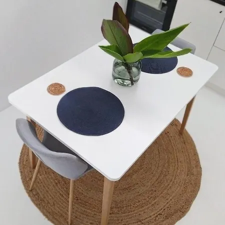 Zen Minimal Luxury Housing בית נופש *
