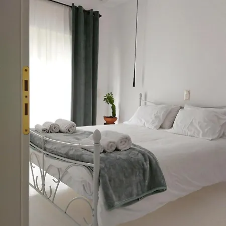 Zen Minimal Luxury Housing בית נופש *