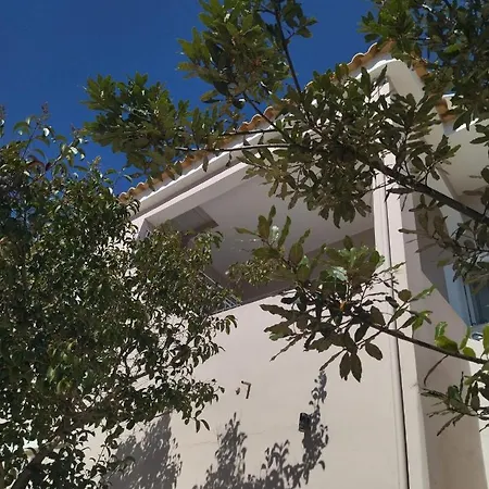 Zen Minimal Luxury Housing * Tirós