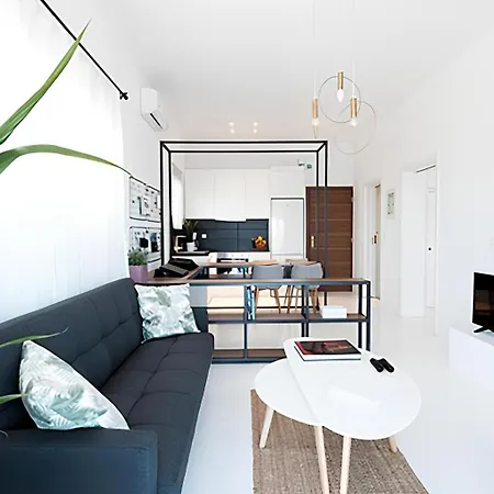 Zen Minimal Luxury Housing בית נופש *