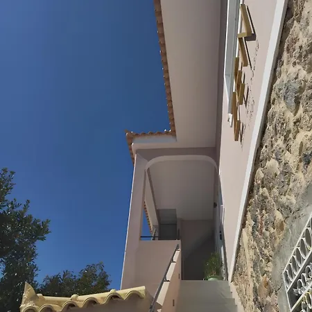 Zen Minimal Luxury Housing * Τυρός