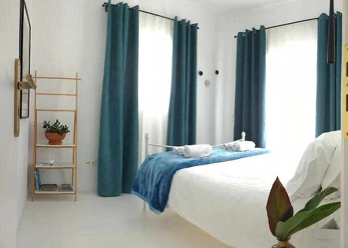 Zen Minimal Luxury Housing *