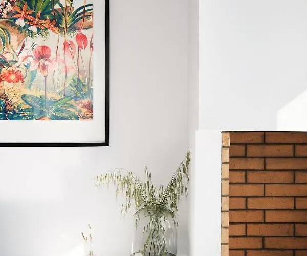 Zen Minimal Luxury Housing Tirós